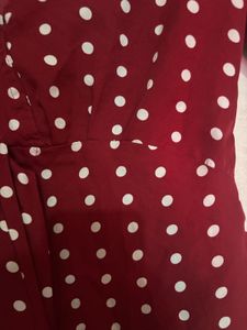 crop Red Top (dot)