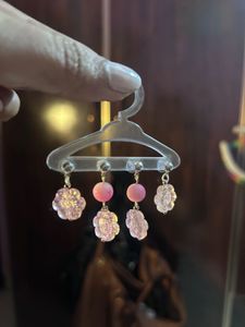 Charming Pink &amp; Iridescent Flower Earrings
