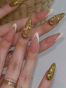 selling my aesthetic Savana nails