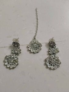 Sparkling Stone Earrings & Tikka Set