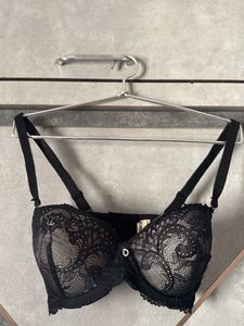 Elegant Black Lace Bra