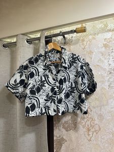ZUDIO Black & White Fruit Print Cropped Shirt