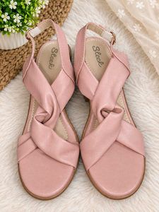 Chic Twisted Strap Pink Sandals