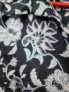 Chic Black &amp; White Floral Mini Dress