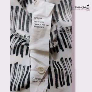 Chic Sleeveless Striped Button-Up Top