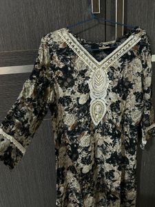 Embroidered Floral Kurta | Size XXL