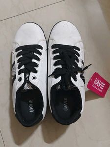 LAVIE White Sneakers with Black Laces