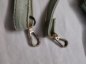Esbeda- Sling Bag