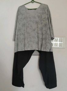 Gray Floral Print Kurta with Black Pants