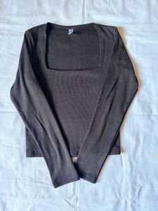 Black Square Neck Long Sleeve Top