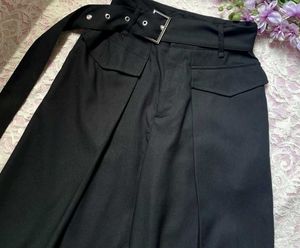 Chic Black Wide-Leg Belted Pants