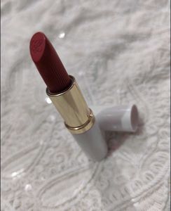 Chic Lipstick - Rich Red Shade