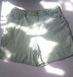 Light Wash high waist Denim Shorts