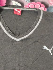 Puma Men's Grey V-Neck Sweater