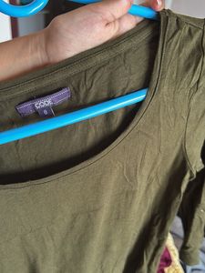 Women's Green Long Sleeve Top