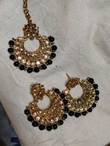Elegant Gold & Black Maang Tikka Set