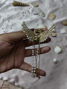 Pearl Dangle Hair Claw