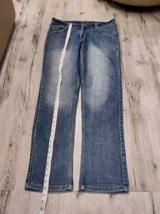 Ma6023 Shark jeans waist 34 inches