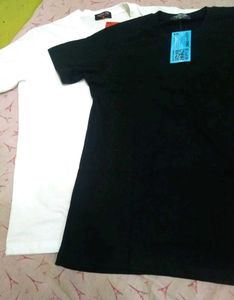 Men Solid Round Neck T shirt Pack of 1