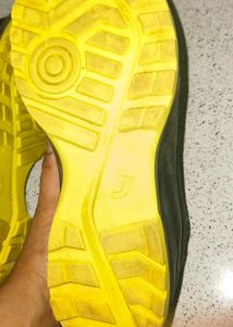 Safety joggers shoes