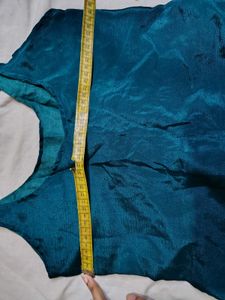 short stylish kurti with detachable sleeve