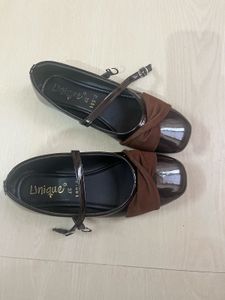 Chic Brown &amp; Black Mary Jane Flats
