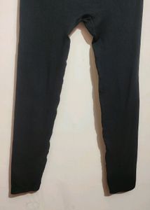 Black ⚫ Legging For 8- 10 Year Girl. 24- 26 Waist