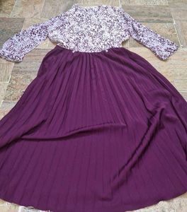 Elegant Pleated Midi Dress