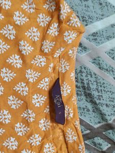Bundle of Two Printed Tops