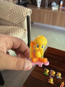 Tweety Bird Figurines Set of 4 (kinderjoy)