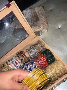 bangle set or kade setin 2'6 size