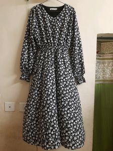 Black And White Dress👗😍