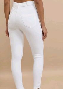 White jeans Pants with Button ⚪