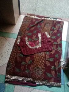 Maroon Floral Print Saree with Blouse