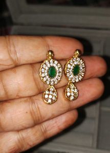 Elegant Emerald &amp; Diamond Earrings