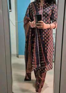 brown kurta set comes with pant dupatta and kurt