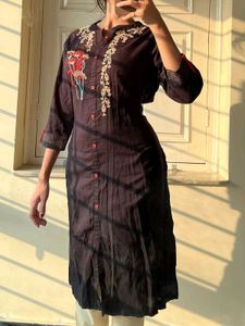 Elegant Embroidered Kurta