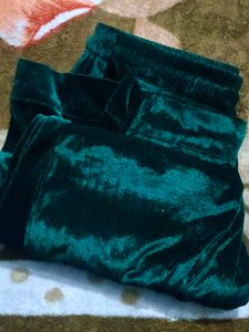 Velvet Strecheble Complete Suit Set...