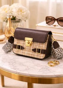 Chic Crossbody Bag