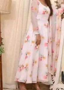 White Kurta Set with Geometric Print