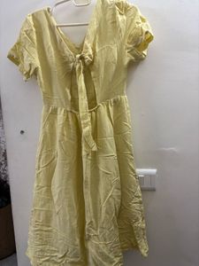 Chic Yellow Button-Front Midi Dress