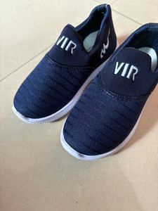 boy 👦 Navy Blue Casual Shoes With Gloves