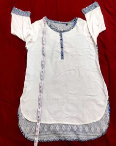 Elegant White &amp; Blue Kurta Top