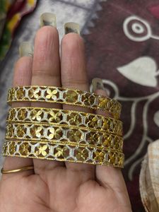 brand new bangles in gold look