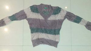 💗 BENETTON Soft Luxe Fuzzy Knit Sweater