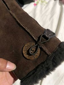 UGG Brown Gloves
