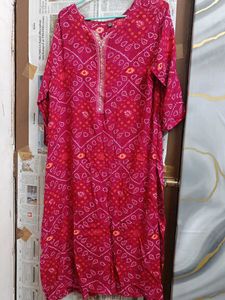 Bandhani Kurta Pant Set With Dupatta