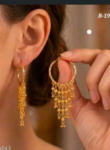 Elegant Gold Drop Earrings