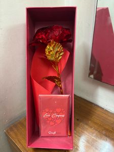 Craft India 'Rose of Love' Showpiece