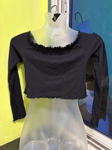 Black Frill Crop Top💕